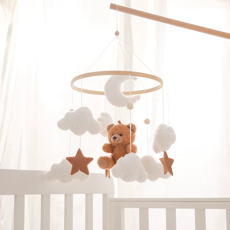 Neutral Nursery Crib Mobile – Bee & Daisy | Bear & Cloud